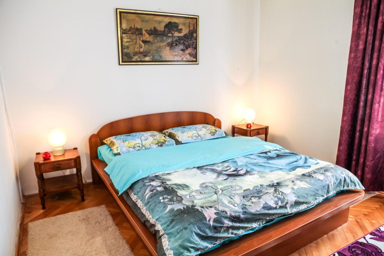 Apartment Dejan Cetinje Buitenkant foto