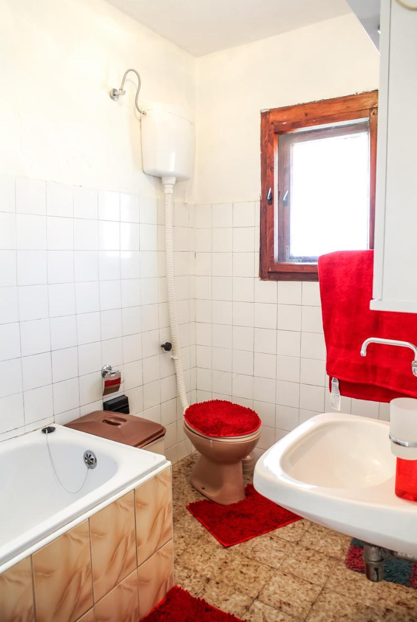 Apartment Dejan Cetinje Buitenkant foto
