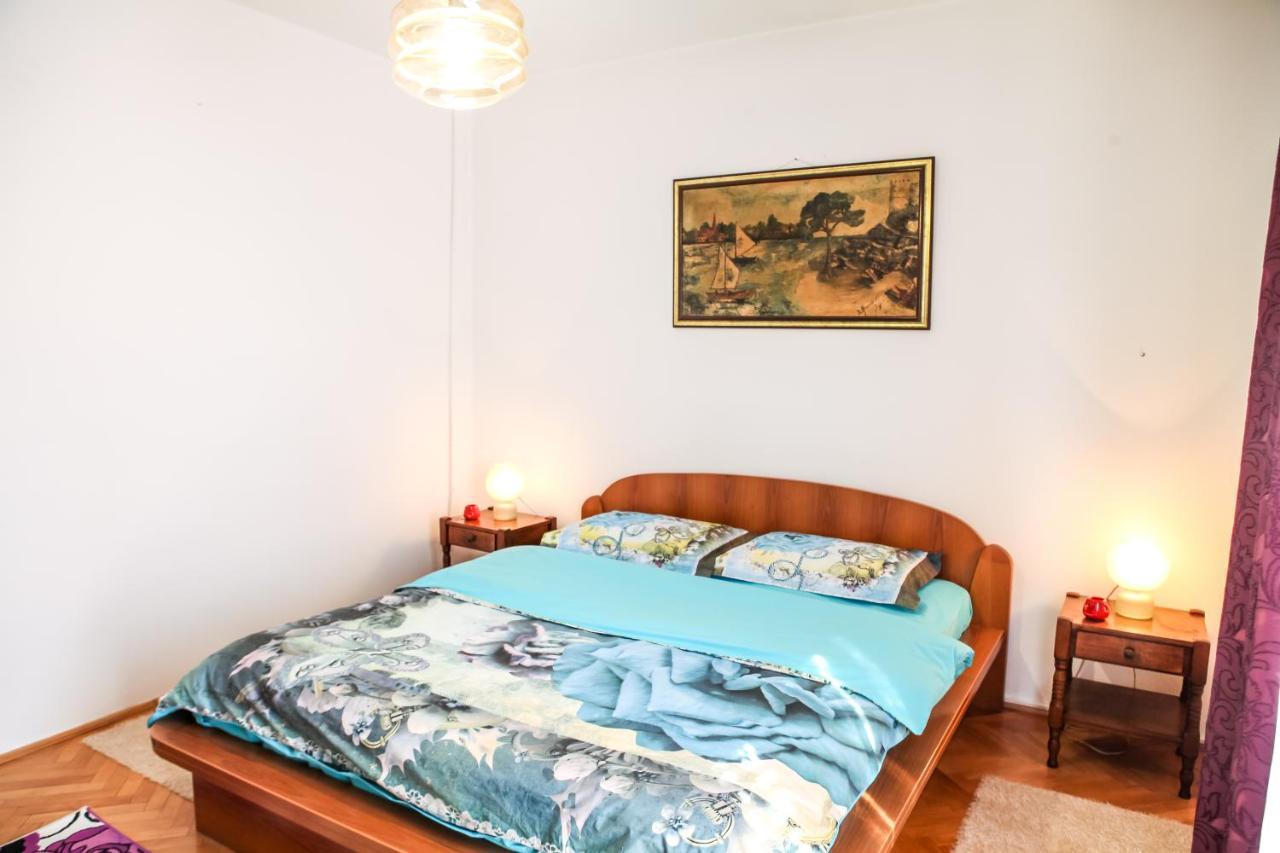 Apartment Dejan Cetinje Buitenkant foto